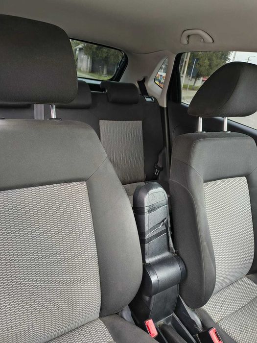 Vând wolkswagen polo