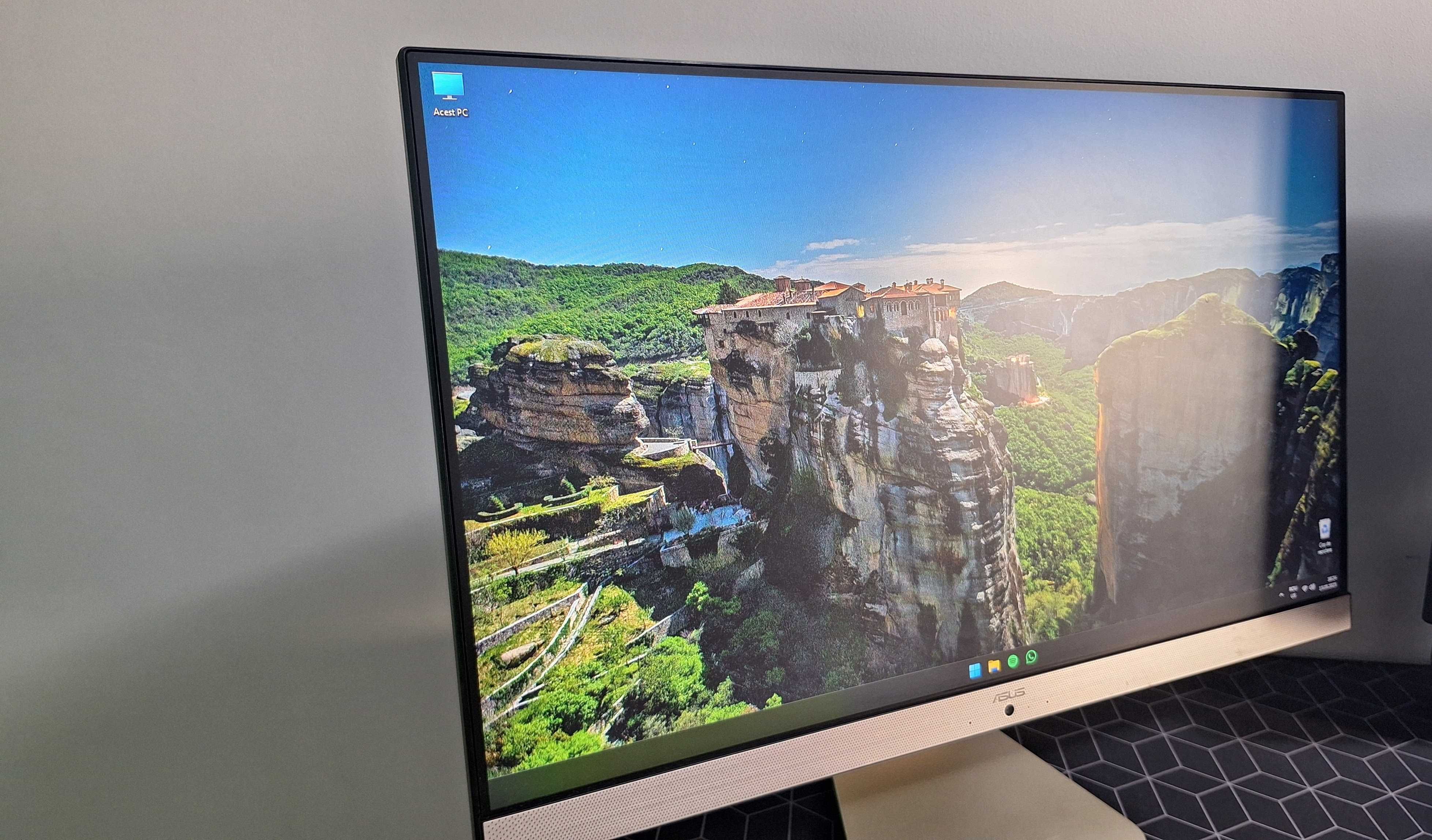 PC All in One ASUS AMD Ryzen 5 5625U 23.8 Full HD IPS Windows 11 PRO