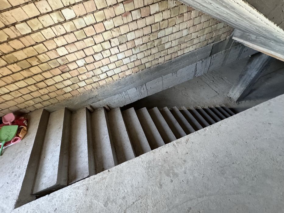 СРОЧНО Продаётся Мирзо улугбек Коттедж участоки с разными расценками