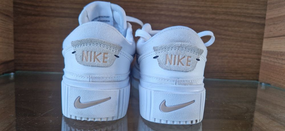Nike,noi,marimea 36