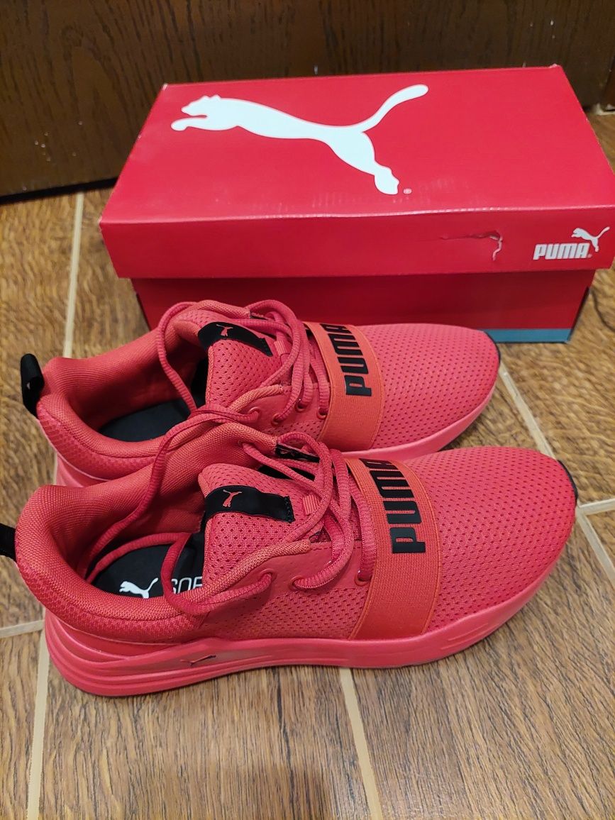 Оригинални дамски маратонки Puma, обувани веднъж.