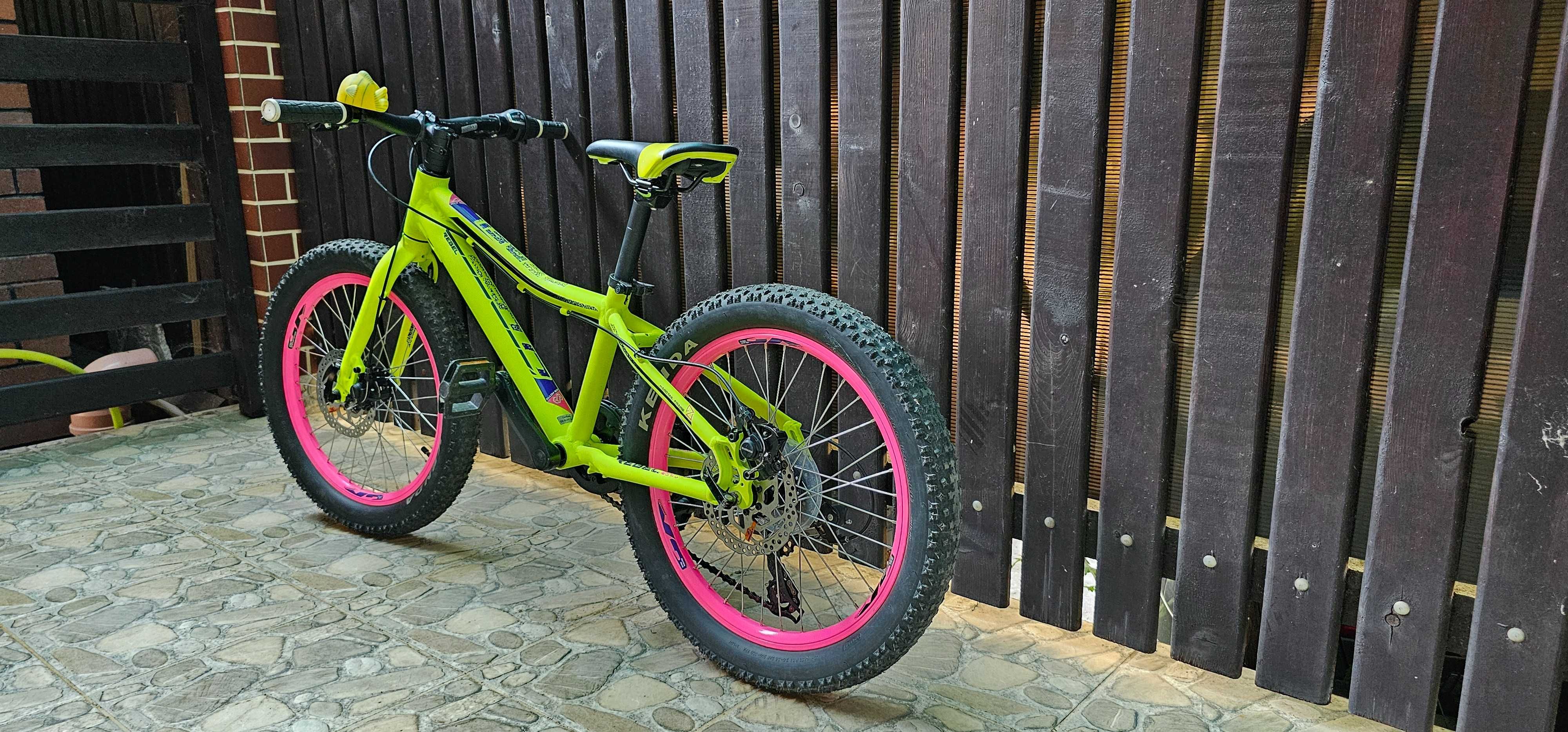 Vand bicicleta copii CROSS REBEL GIRL