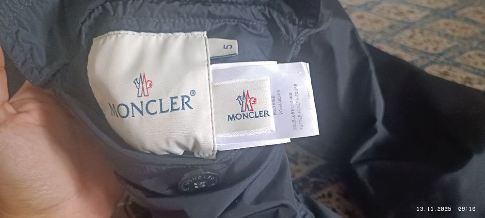 Куртка Moncler с шатландской клеткой, Монклер