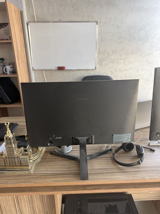 Монитор samsung 24F356