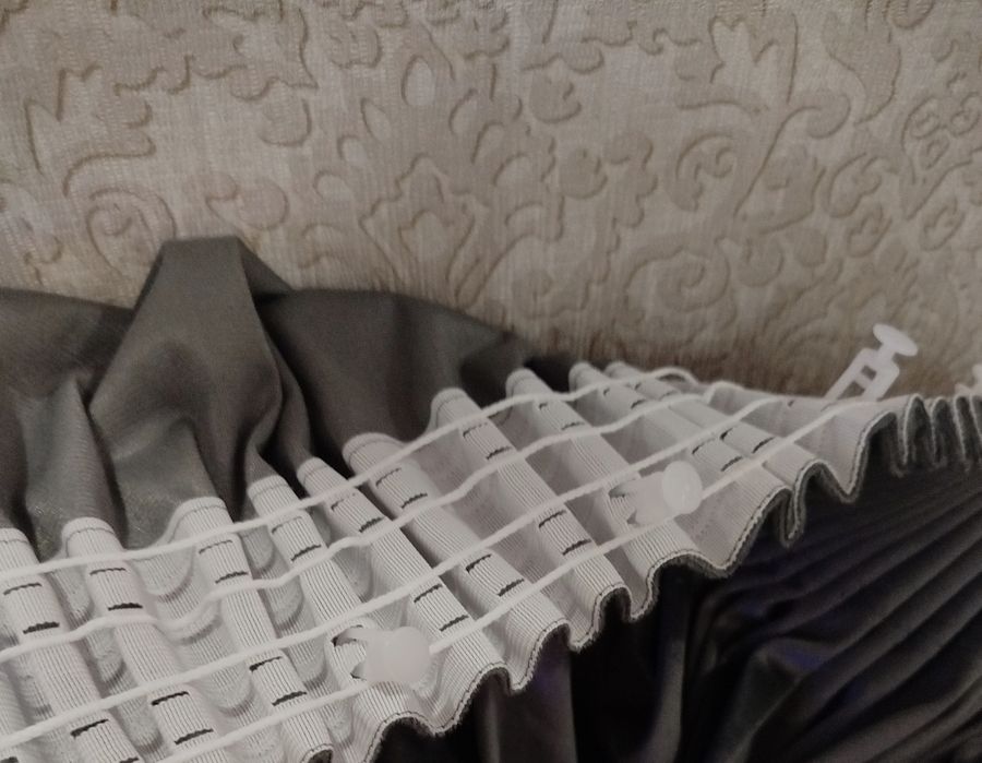 Срочно продам новый современный комплект штор . Занавески в стиле