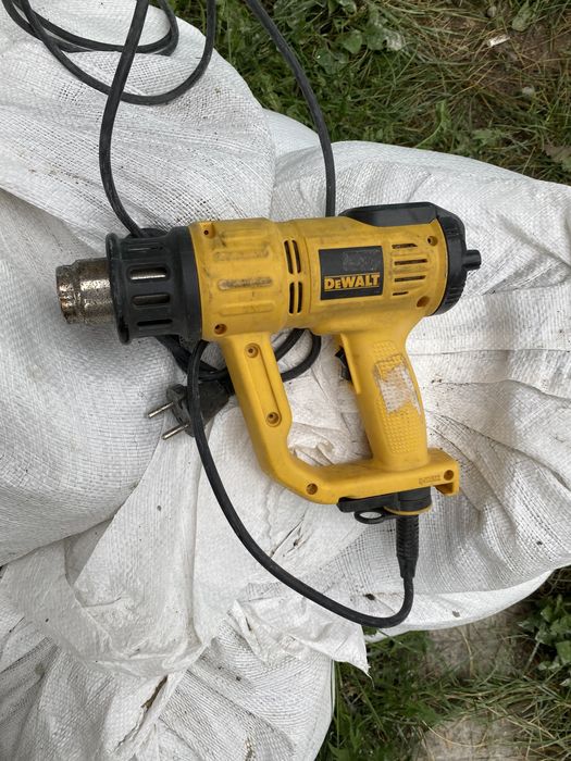 пистолет за горещ въздух dewalt