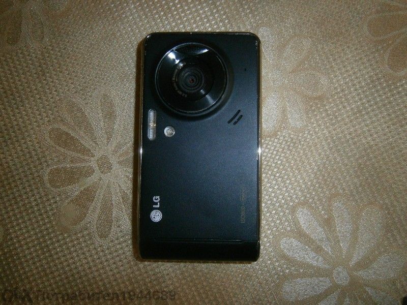 Телефон LG - Ku990i