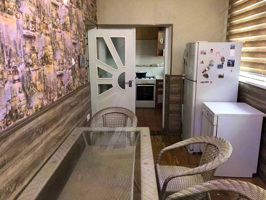 Квартира 4/2/4. 

Дархан, Тамара Ханум,
