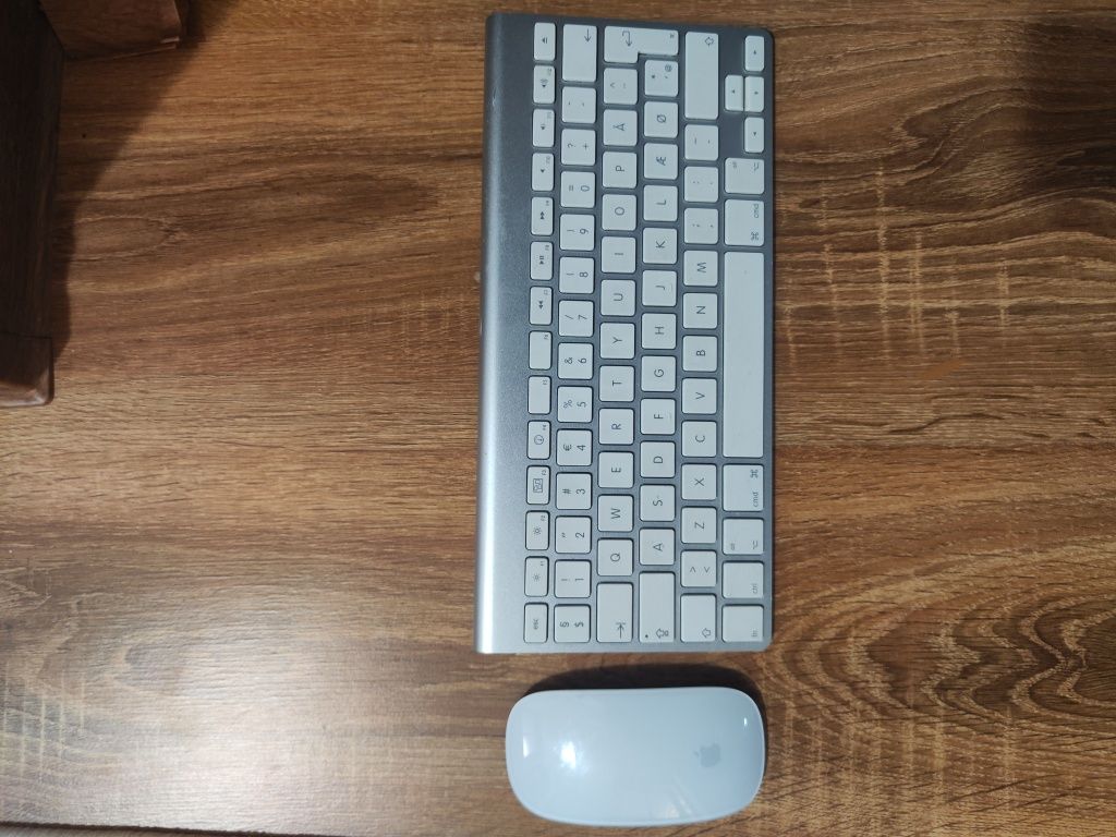Tastatura Apple Magic A1314 + Mouse Magic 1
