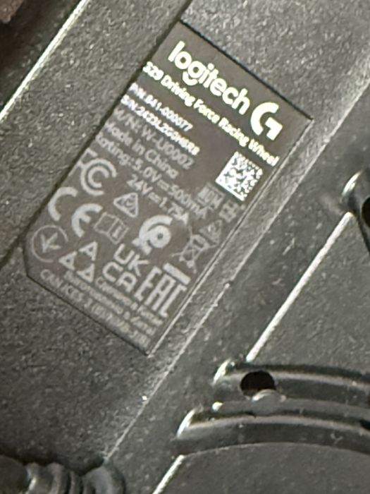 Logitech волан и педали като нови