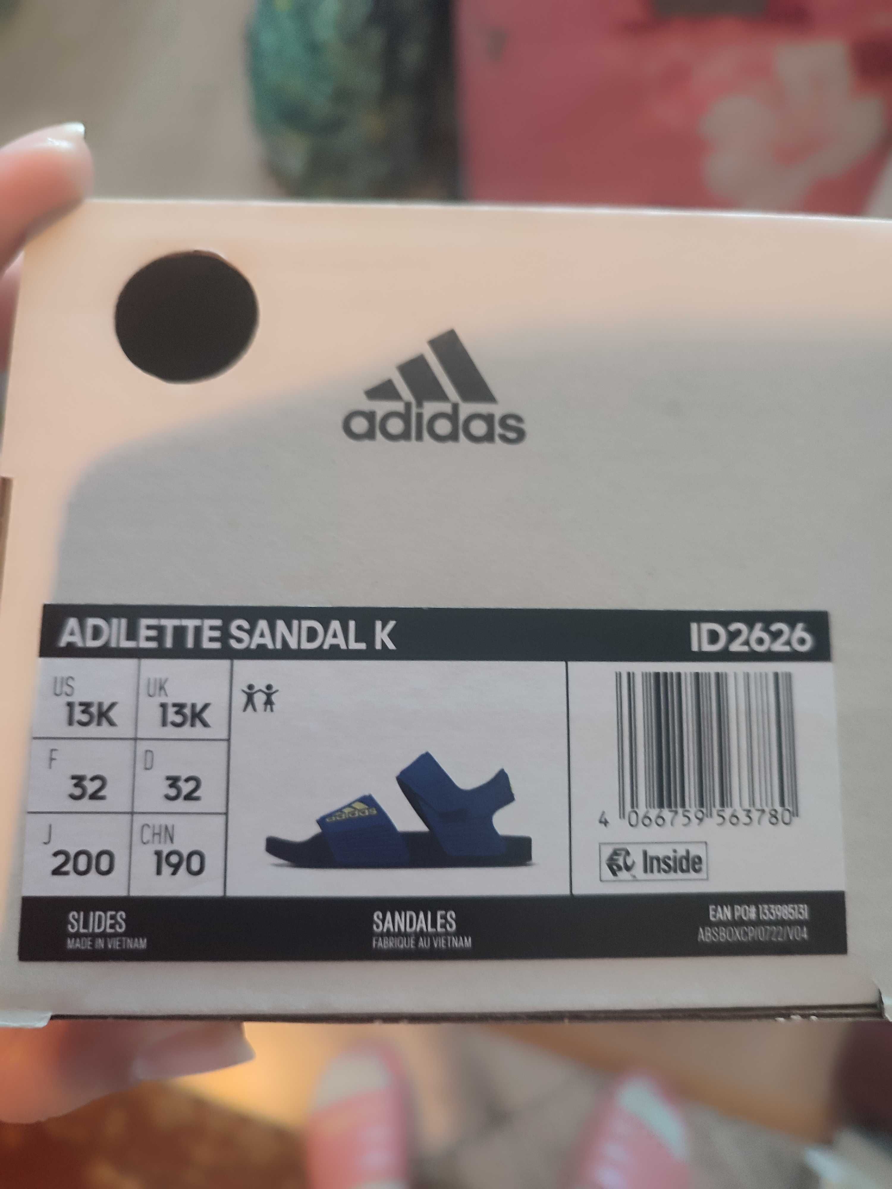 Детски сандали Adidas, номер 32.Без забележки