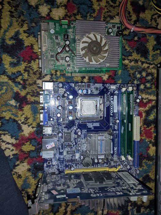 Сет Компьютер   .