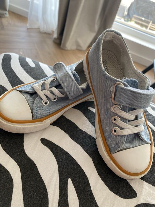 Tenesi h&m copii