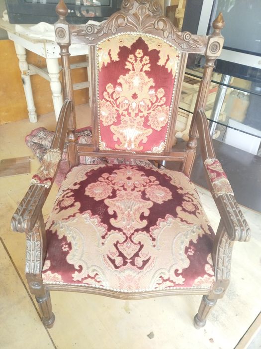 Мебель стулья в продаже