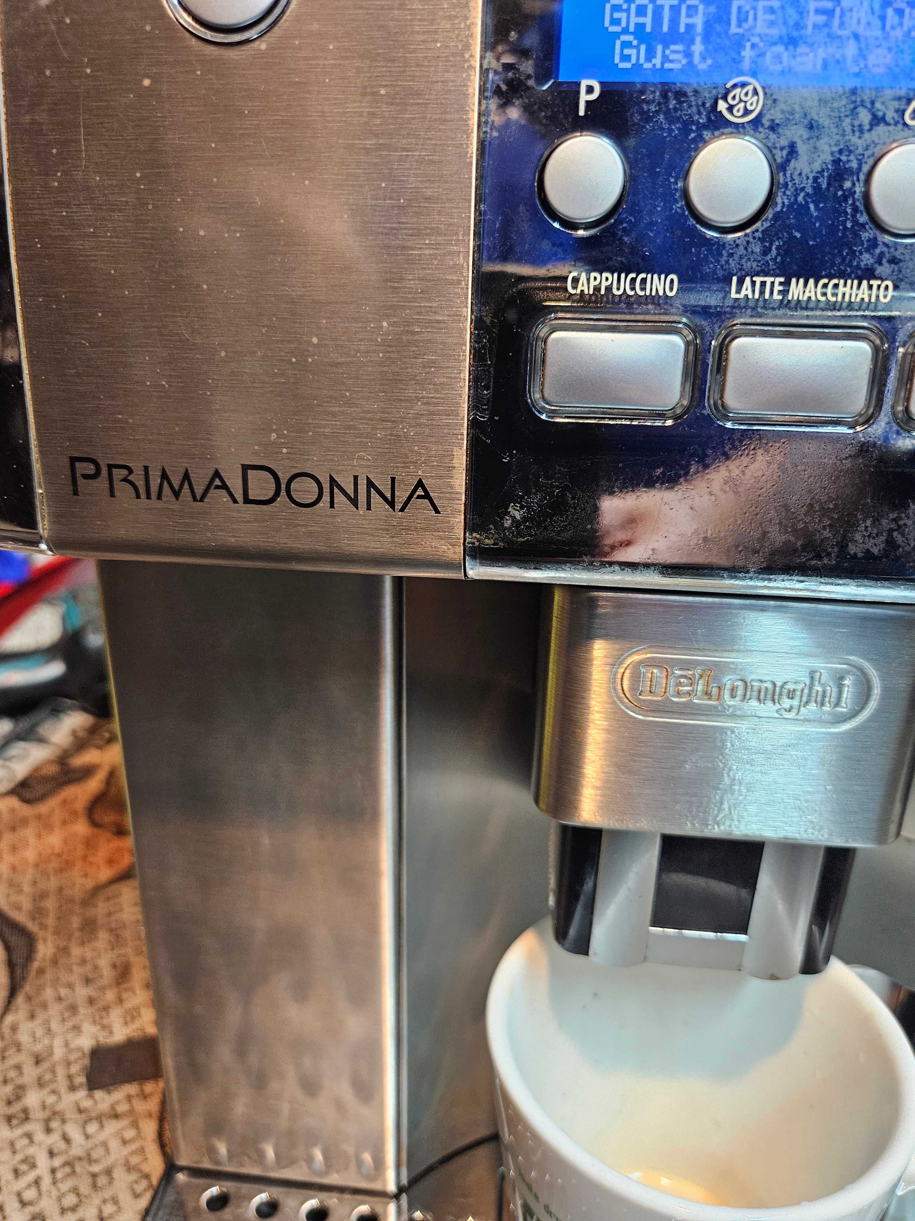 Espressor Automat DeLonghi PrimaDonna inox