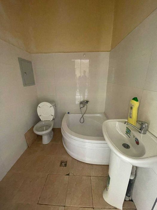 Срочно нахтга арзон 2-хонали квартира ор.Корасувдан