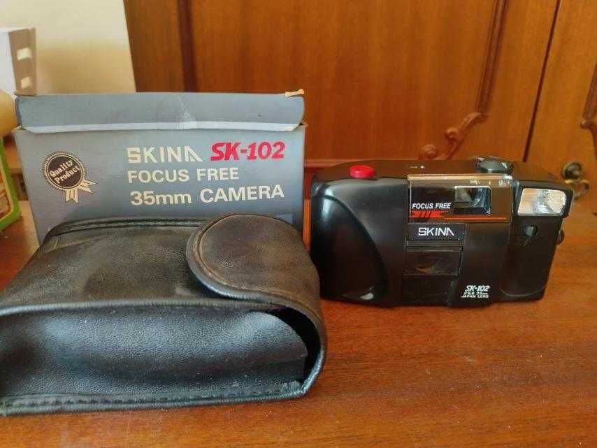 Ретро фотоапарат Скина