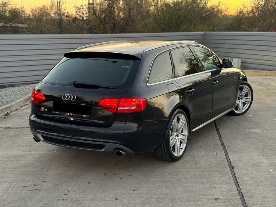 Audi A4 B8 3X S line 2010 2.7TDi