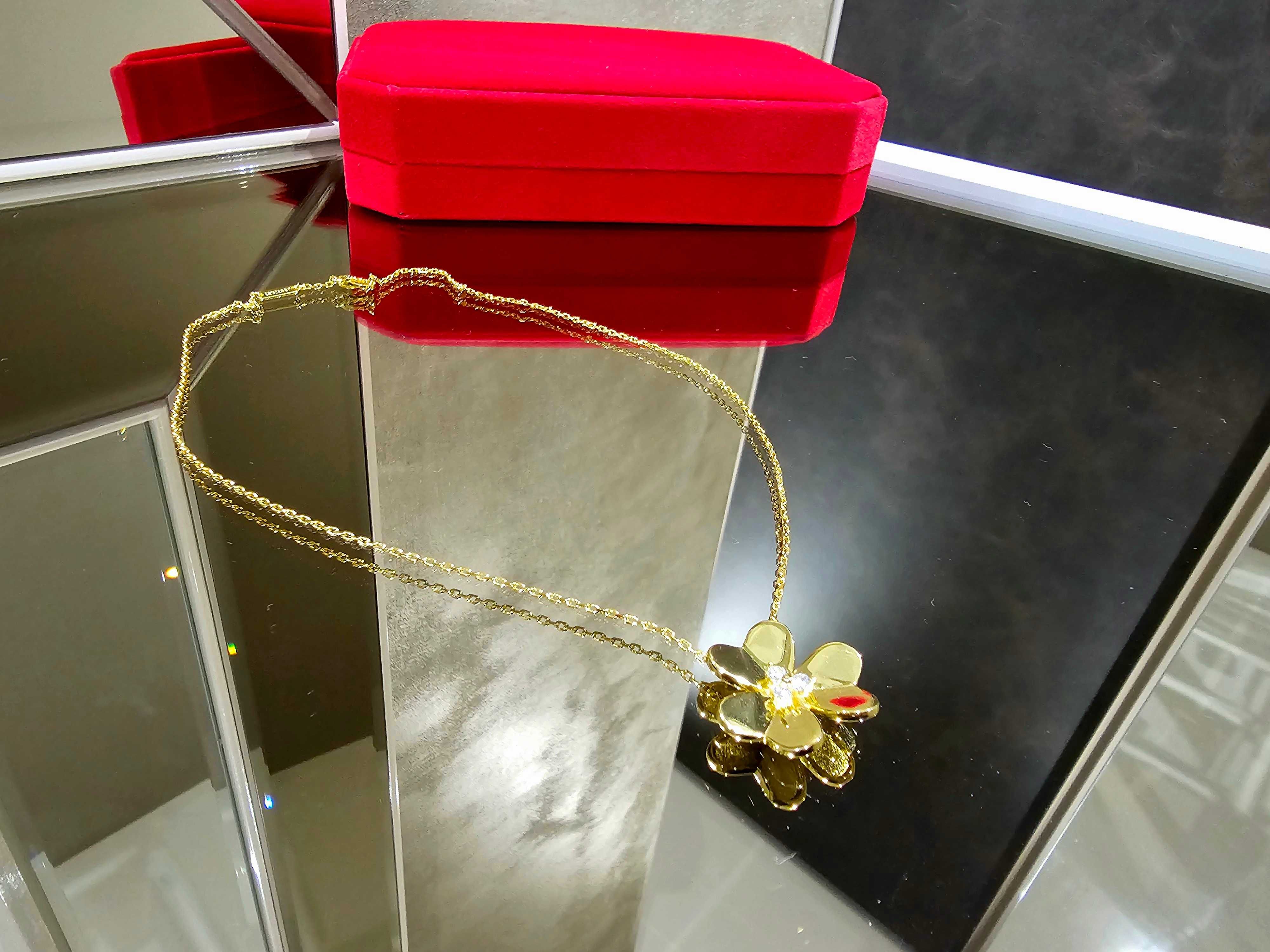 Van Cleef & Arpels VCA Gold Frivole Large Diamond Дамско Колие