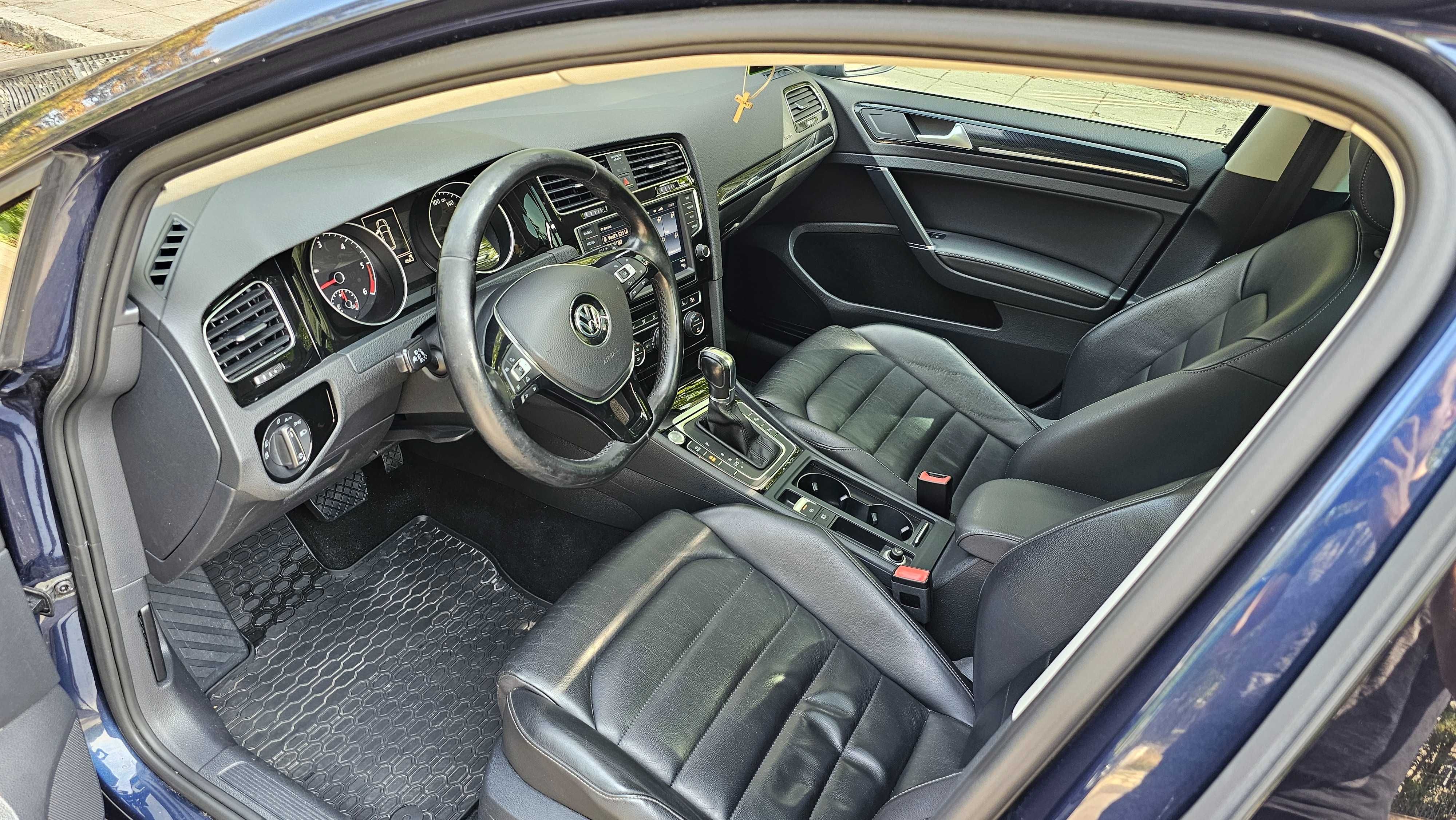 Продавам VW Golf Variant 2.0 TDI DSG