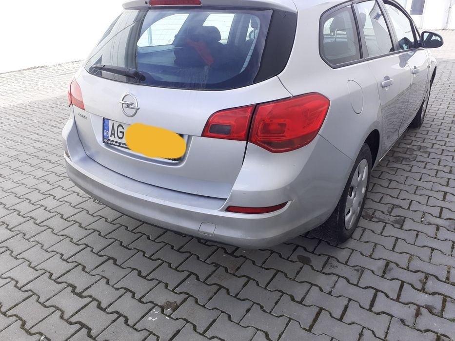 Opel Astra J Sport Tourer/17 CDTI 110 CP