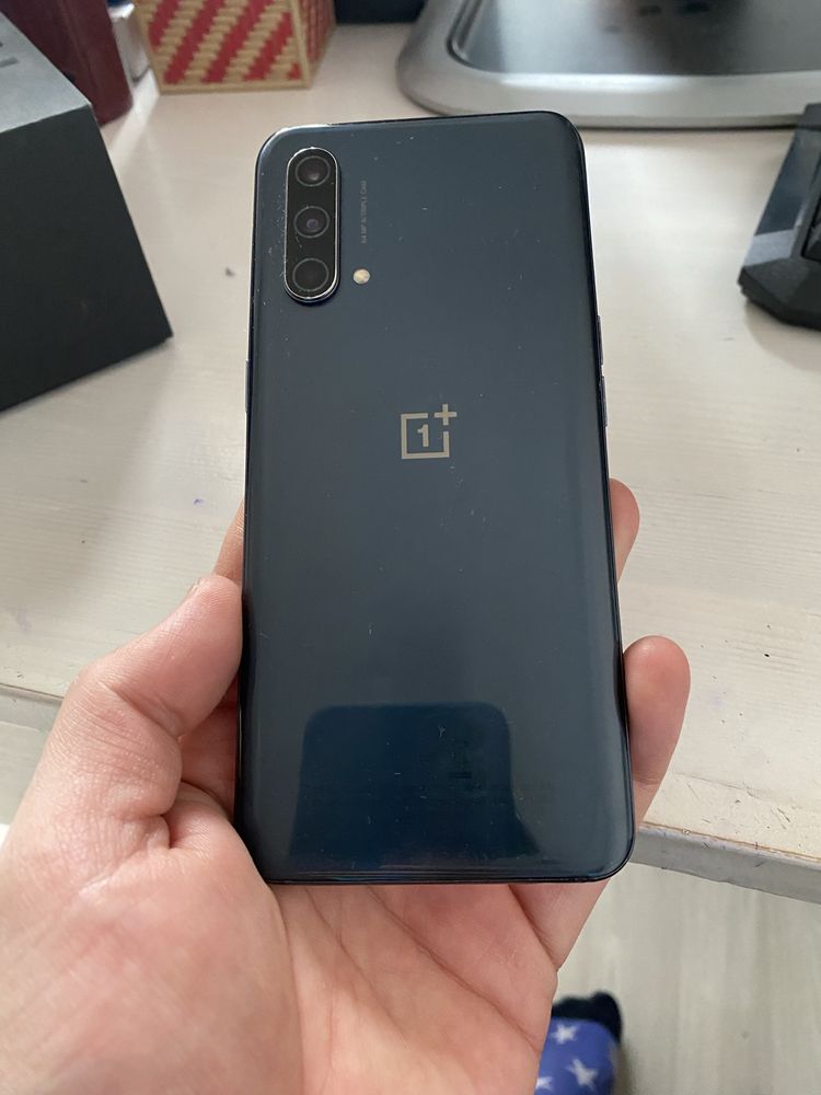 Продам телефон OnePlus Nord CE 5g