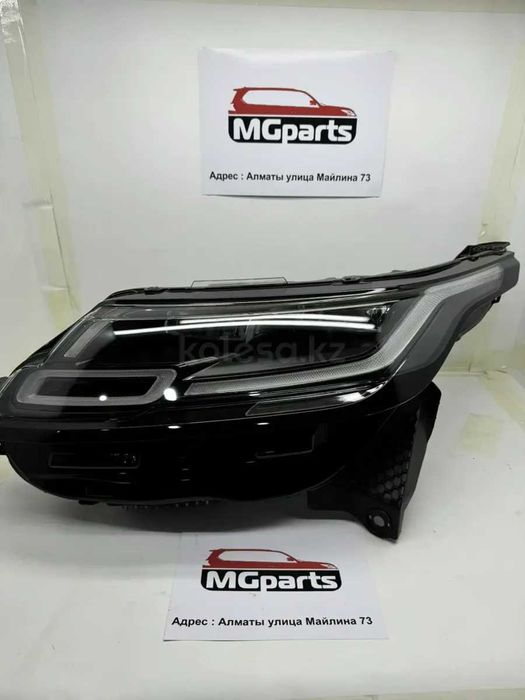 Фара б/у оригинал правая и левая от Land Rover RR Sport 2 L-494 17г