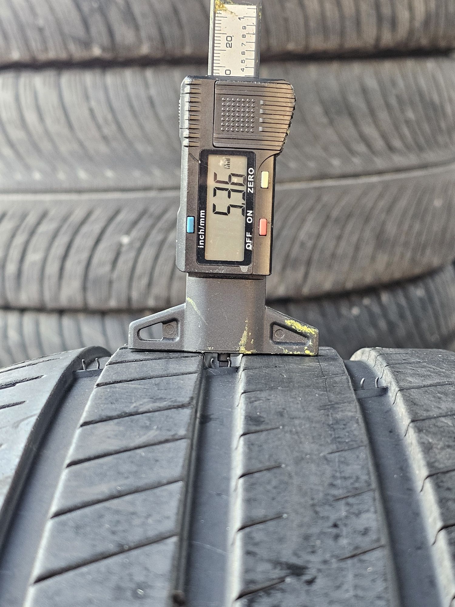 Vând patru anvelope de vara michelin latitude 3. 245 50 19  / 0319