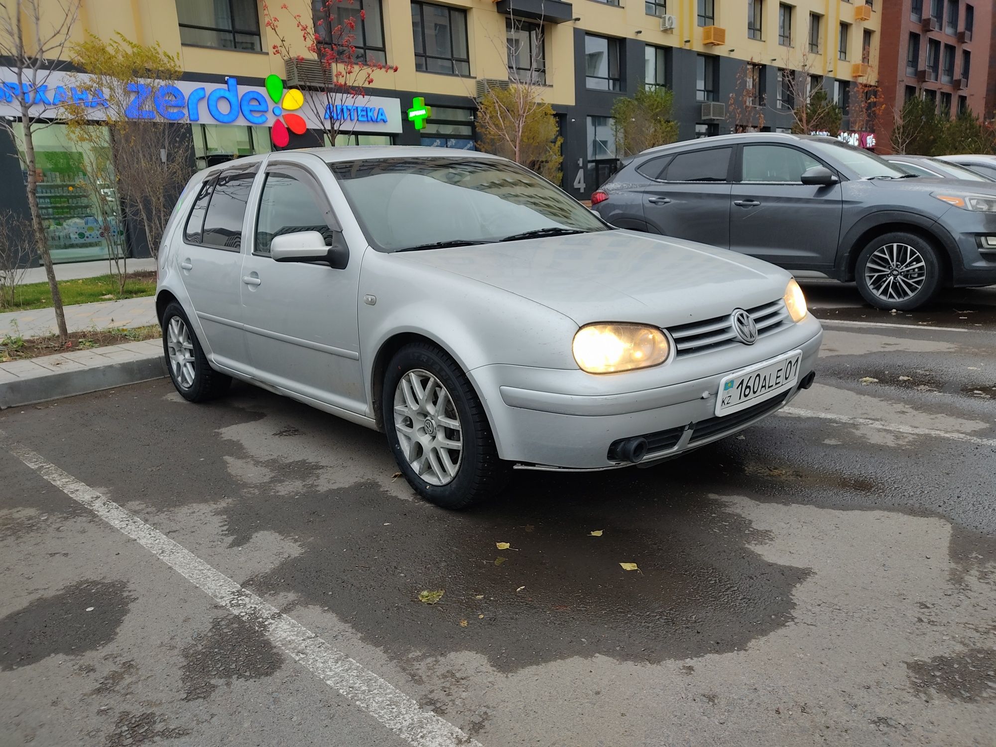 Автомобиль гольф 4, 2001г.в. 2л