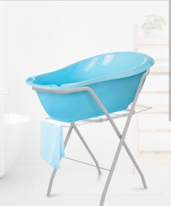 Детская ванна с подставкой