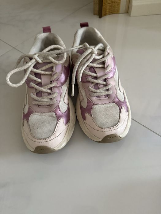 Спортни обувки Zara