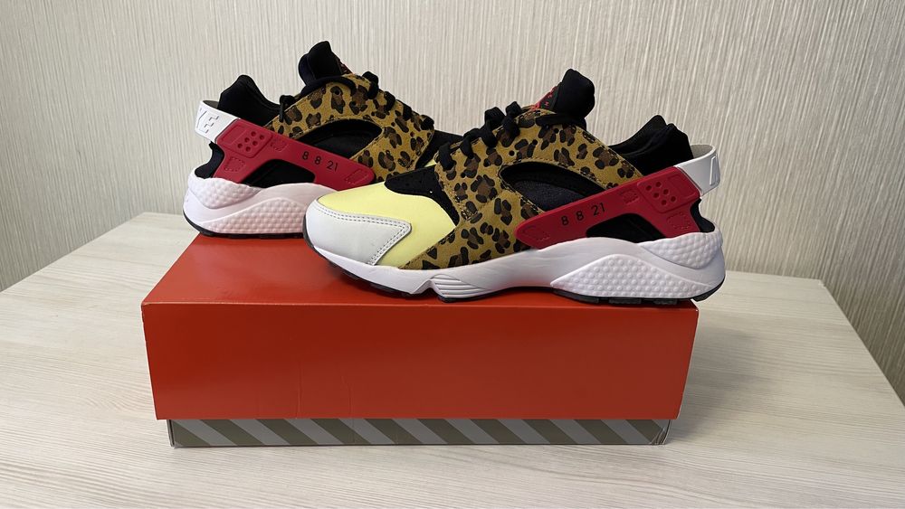 Nike Air Huarache SNKRS Day Marimea 41