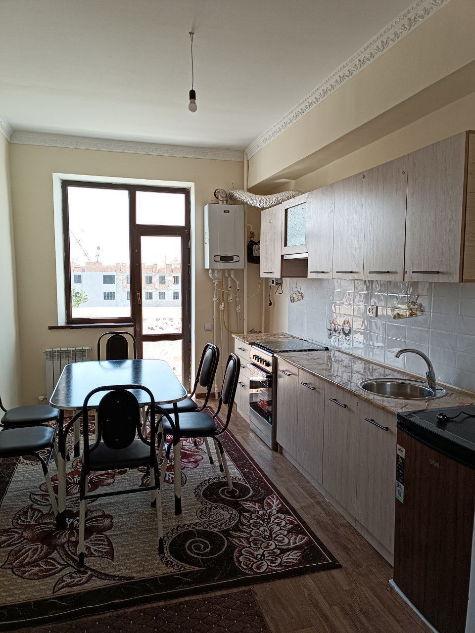 Fargʻona shahar markazida 2xonali 60 m2 novostroyka uy sotiladi.