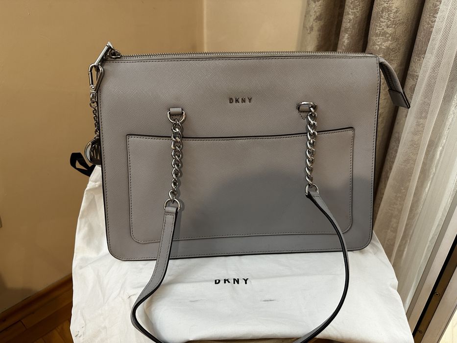 Серая сумка Dkny