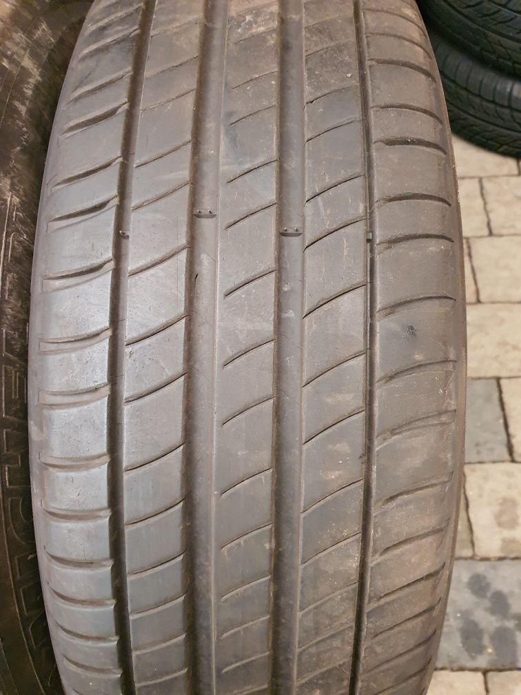 Vand 4 anvelope SH vara Michelin 215/65/17 Ca Noi!!! pentru Tiguan