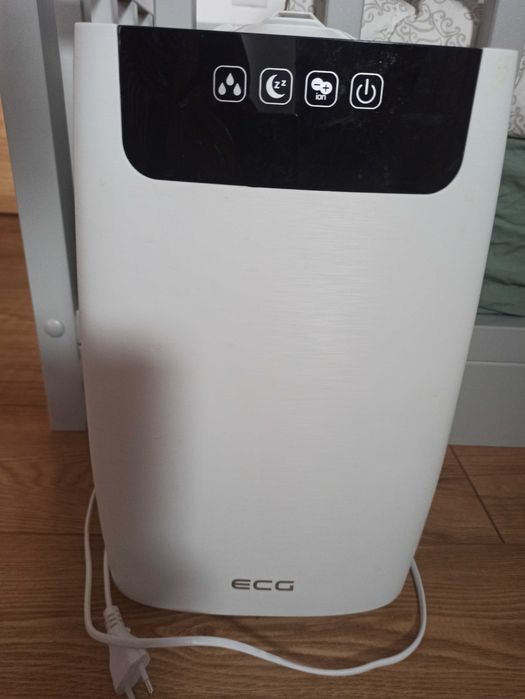 Umidificator aer cu ultrasunete
