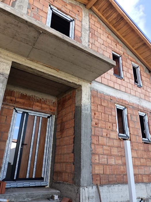 Casa in rosu Gh.Doja centru