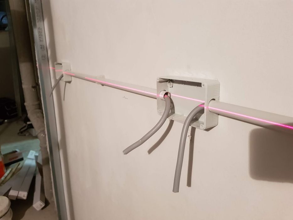 Electrician-Instalatii electrice