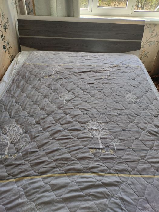 Продам двухспальной кровать