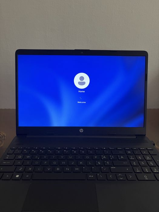 HP Laptop 15-dw1033nq
