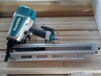 НОВ Такер Makita пневматичен за гвоздеи 50-90 мм, AN924+2500-90мм. гв.