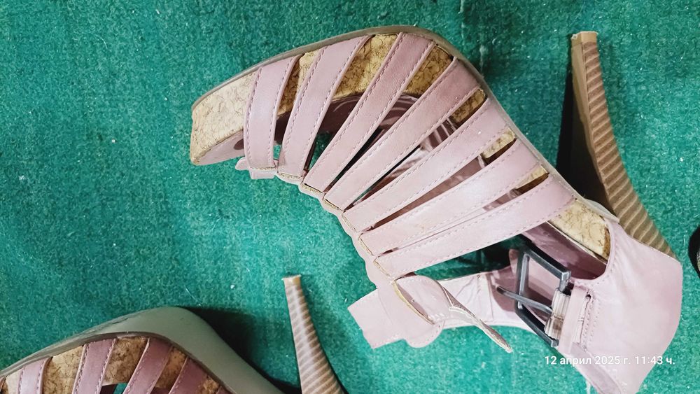 Розови обувки Go Jane Canada