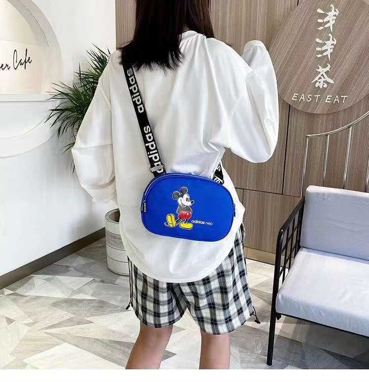 Чанта за кръст за през рамо Mickey Mouse , Gucci , Adidas