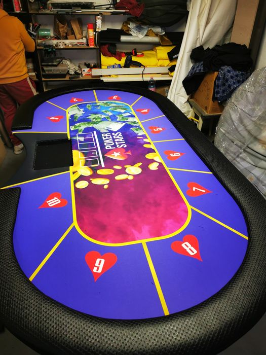 Mese de poker si de remy
