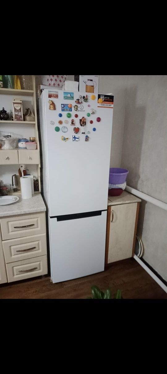 Продам холодильник