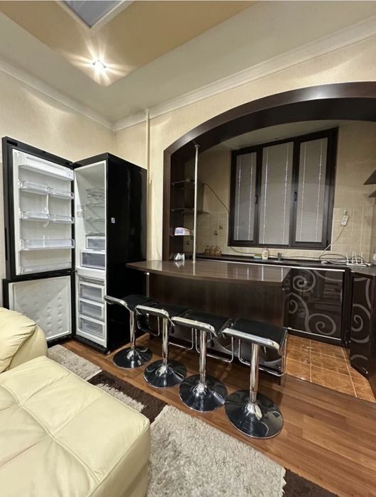 Бадамзар метро 3/3/4 70м2. Фото реал!