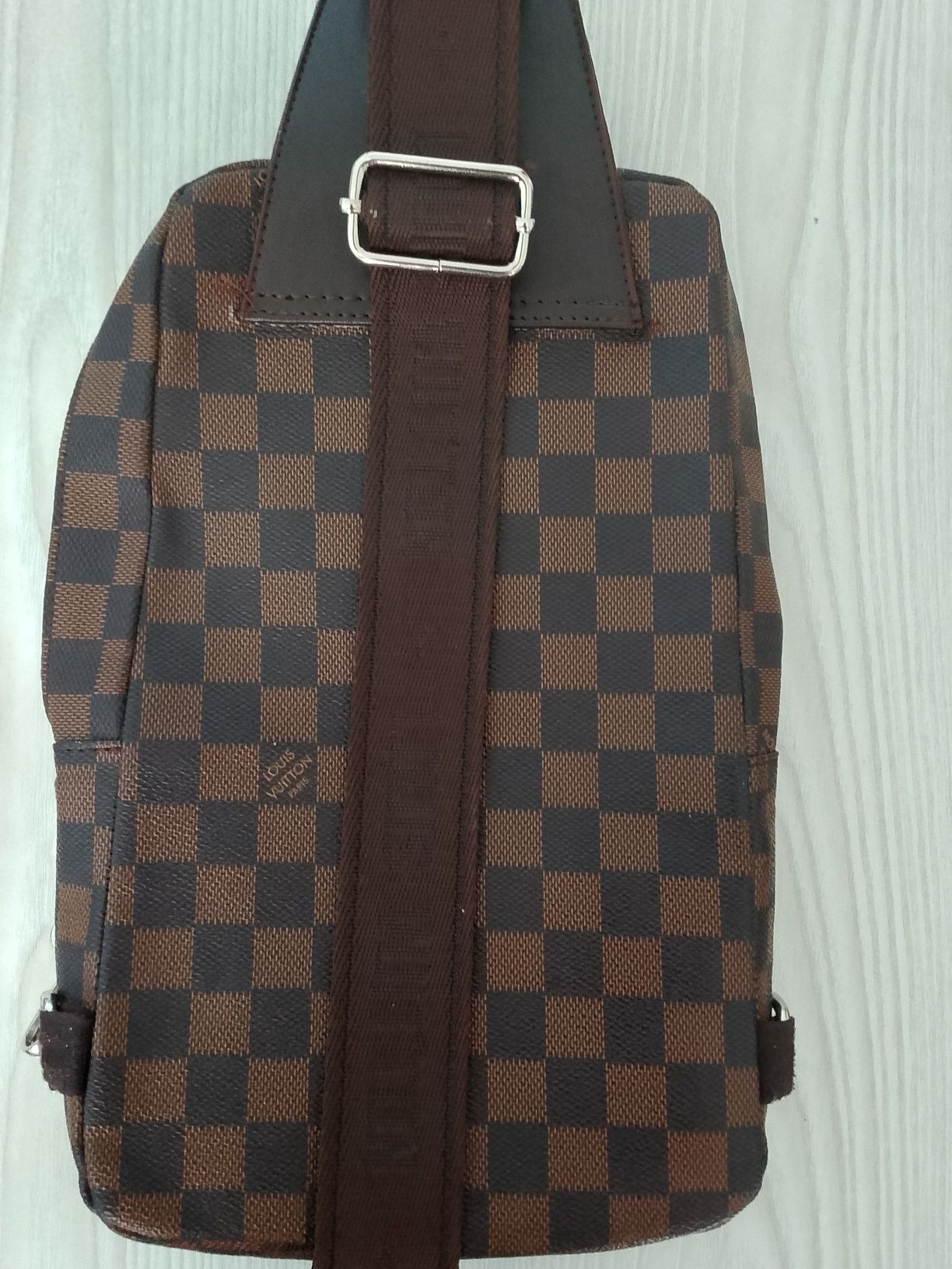 Louis Vuitton чанта