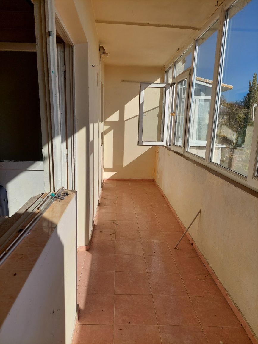 Persoana fizica vand apartament 3 camere Gara-Centru