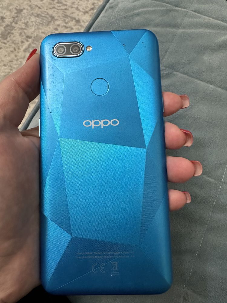 Продам телефон,Oppo A12