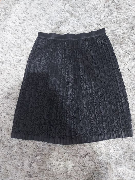 Fusta neagra dama office/eleganta/material deosebit mas S/M mic.